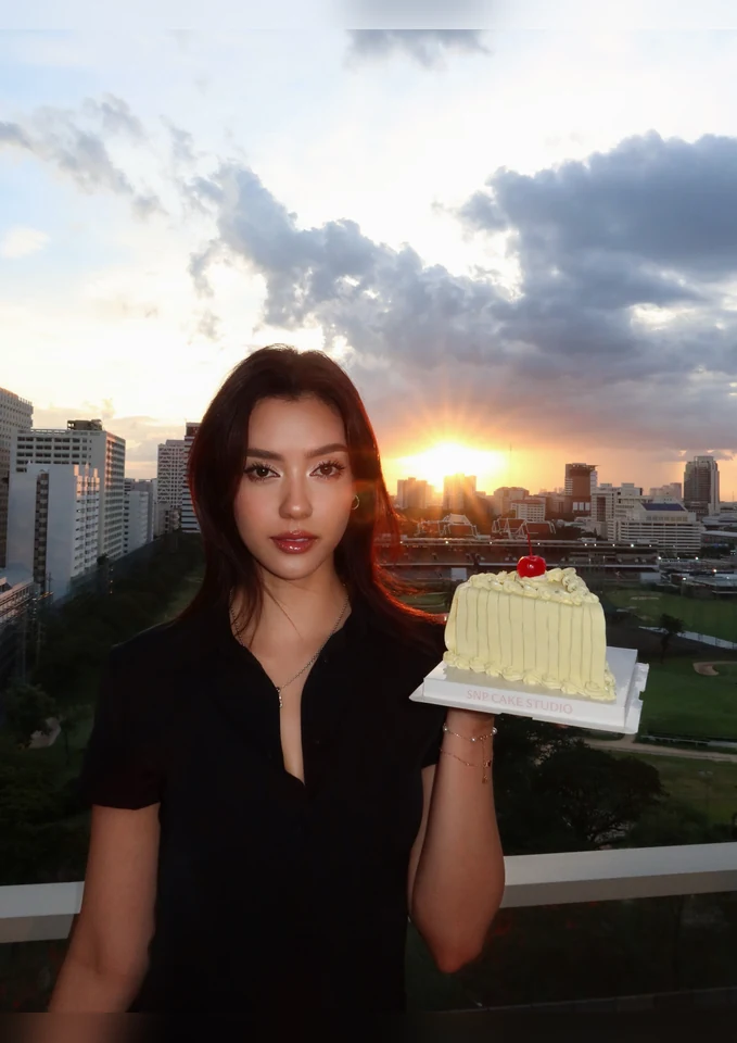 ภาพบุคคลและผลงาน รูปที่ 5