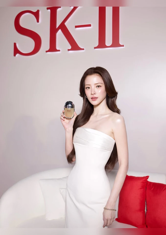 ใบเฟิร์น พิมพ์ชนก ภาพครึ่งตัวจากงานอีเวนต์