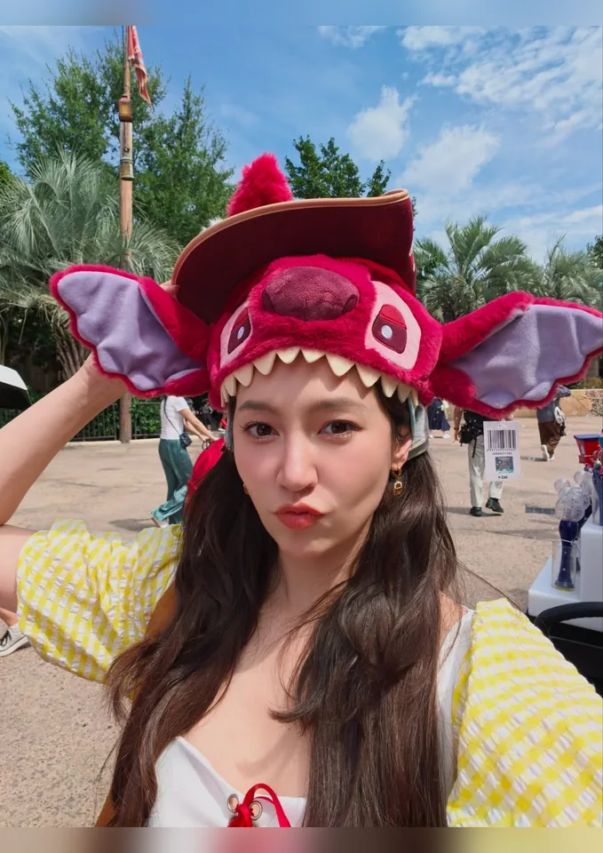 ภาพบุคคลและผลงาน รูปที่ 6