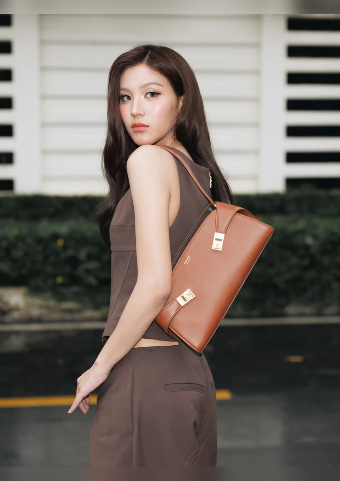 ภาพบุคคลและผลงาน รูปที่ 10