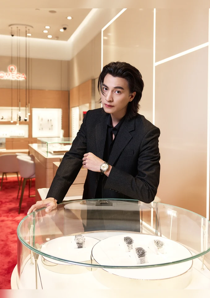ภาพบุคคลและผลงาน รูปที่ 8