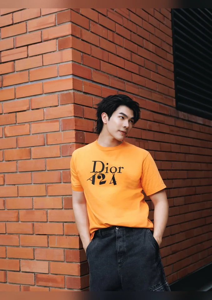 ภาพบุคคลและผลงาน รูปที่ 8