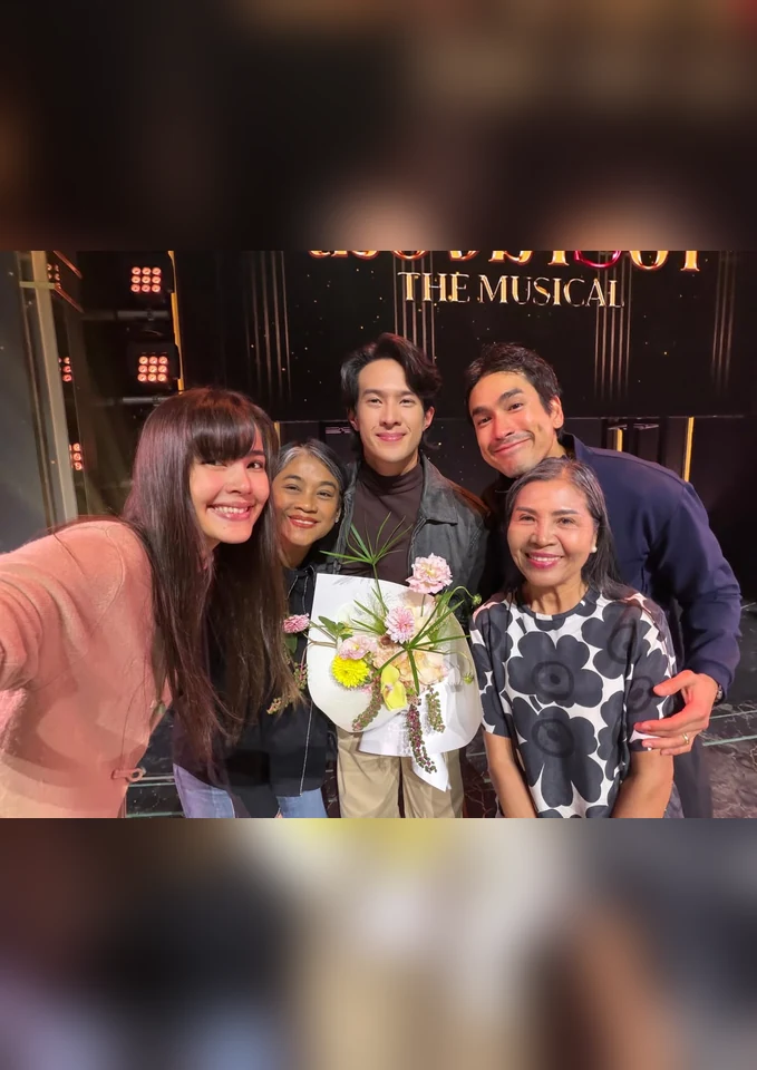 ภาพบุคคลและผลงาน รูปที่ 10