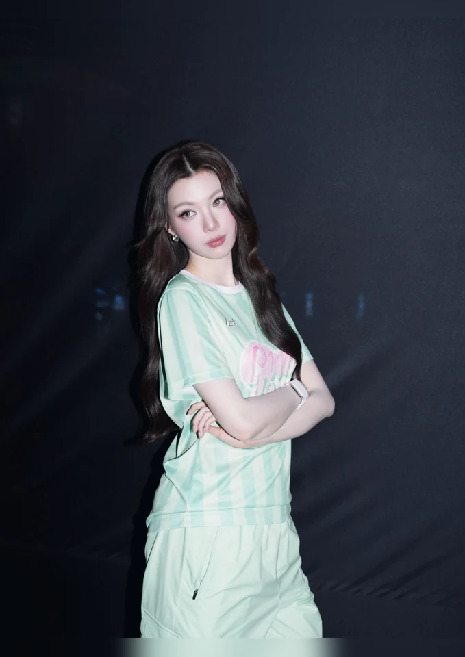 ออม กรณ์นภัส Orm Kornnaphat รูปที่ 2