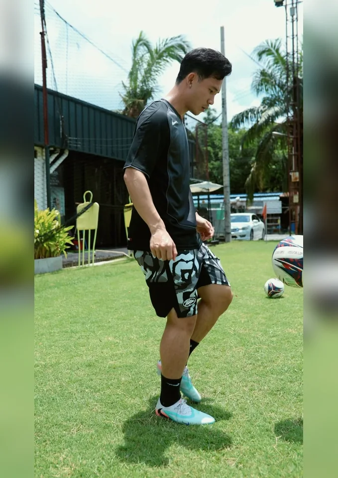 ภาพบุคคลและผลงาน รูปที่ 10