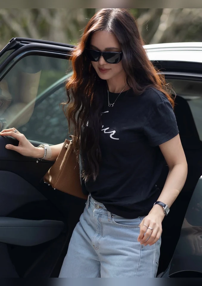ภาพบุคคลและผลงาน รูปที่ 10