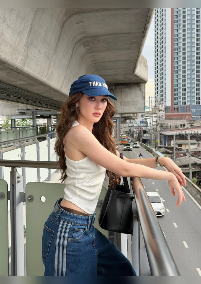 ภาพบุคคลและผลงาน รูปที่ 9