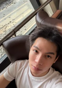 เฟิร์ส คณพันธ์ รูปจาก Instagram ทางการ 17