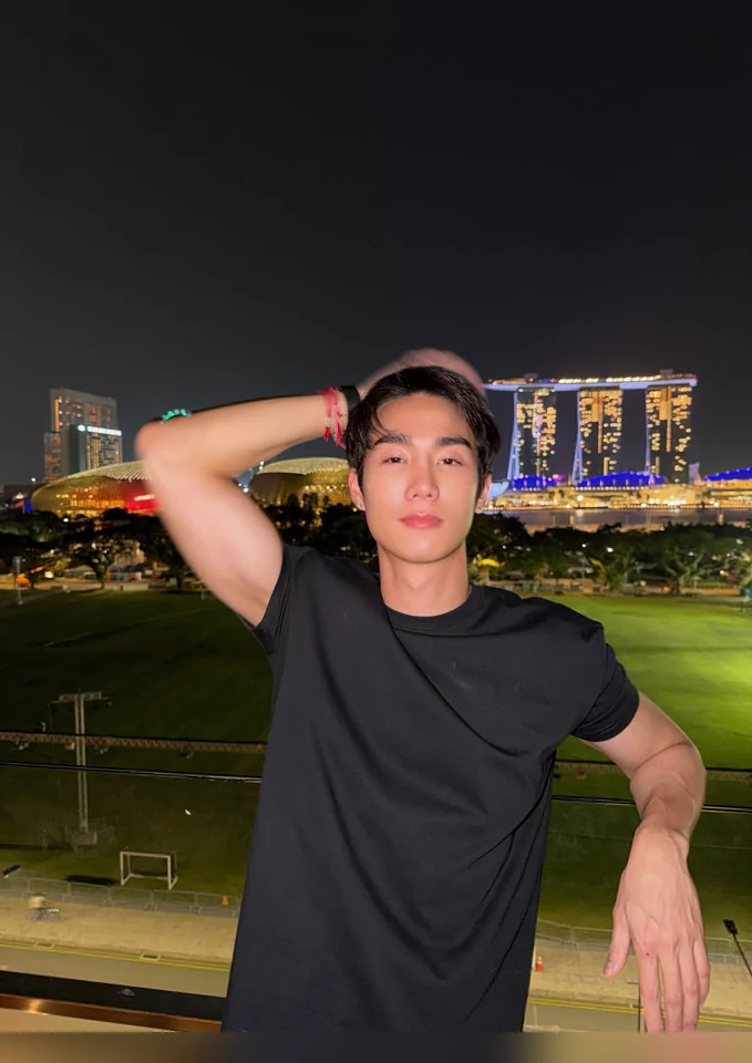 ฟอส จิรัชพงศ์ รูปที่ 2