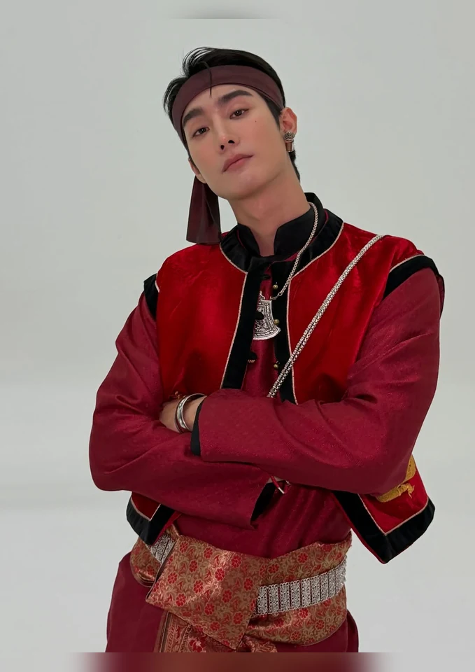 ภาพบุคคลและผลงาน รูปที่ 6