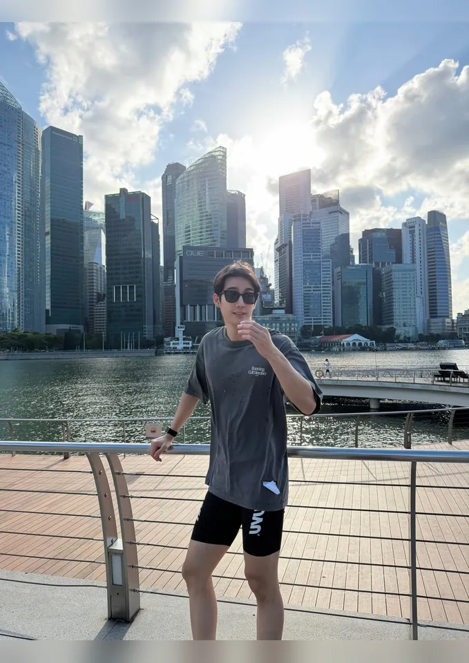 ภาพบุคคลและผลงาน รูปที่ 8