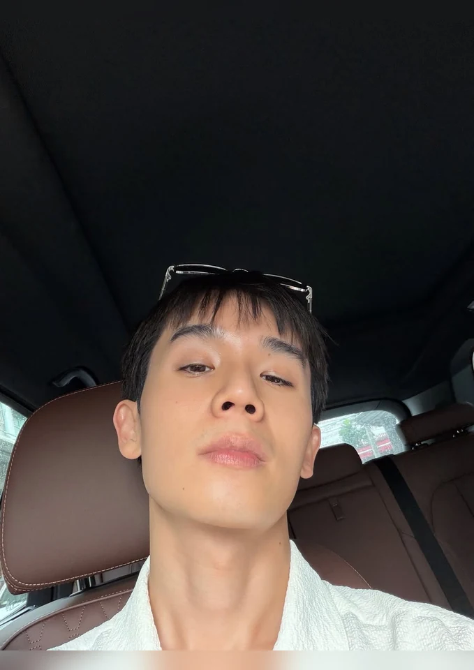 ภาพบุคคลและผลงาน รูปที่ 6
