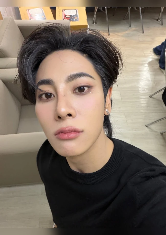 ภาพบุคคลและผลงาน รูปที่ 7